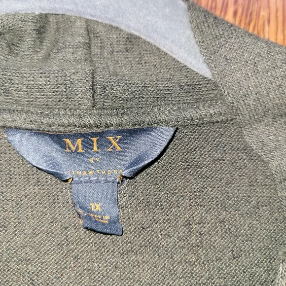 (4 For $20) Mix By 41 Hawthorn Olive Cardigan - Picture 2 of 4